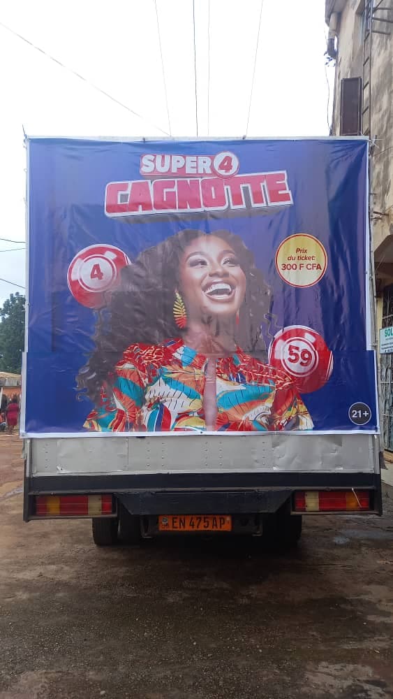 Camion — vue de profil